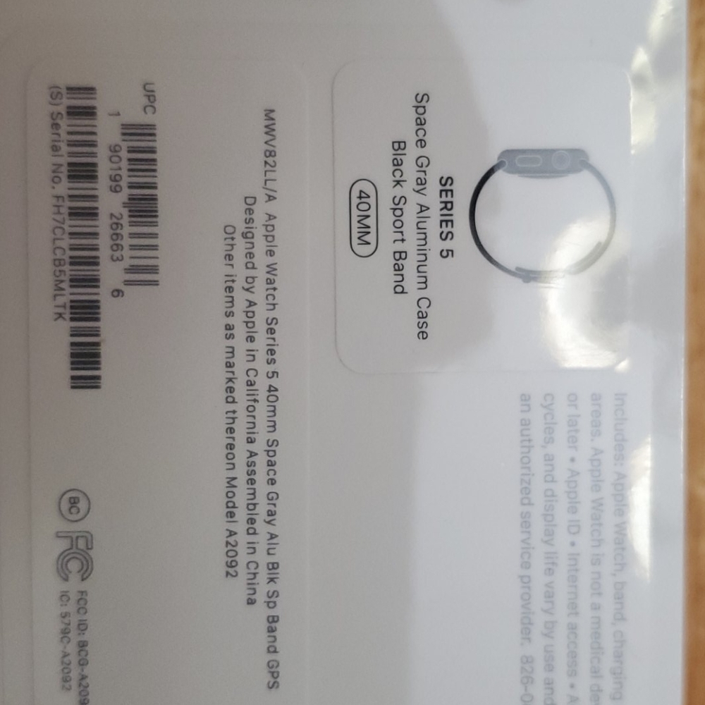 Apple watch series 5. 40 mm. Gray/black.